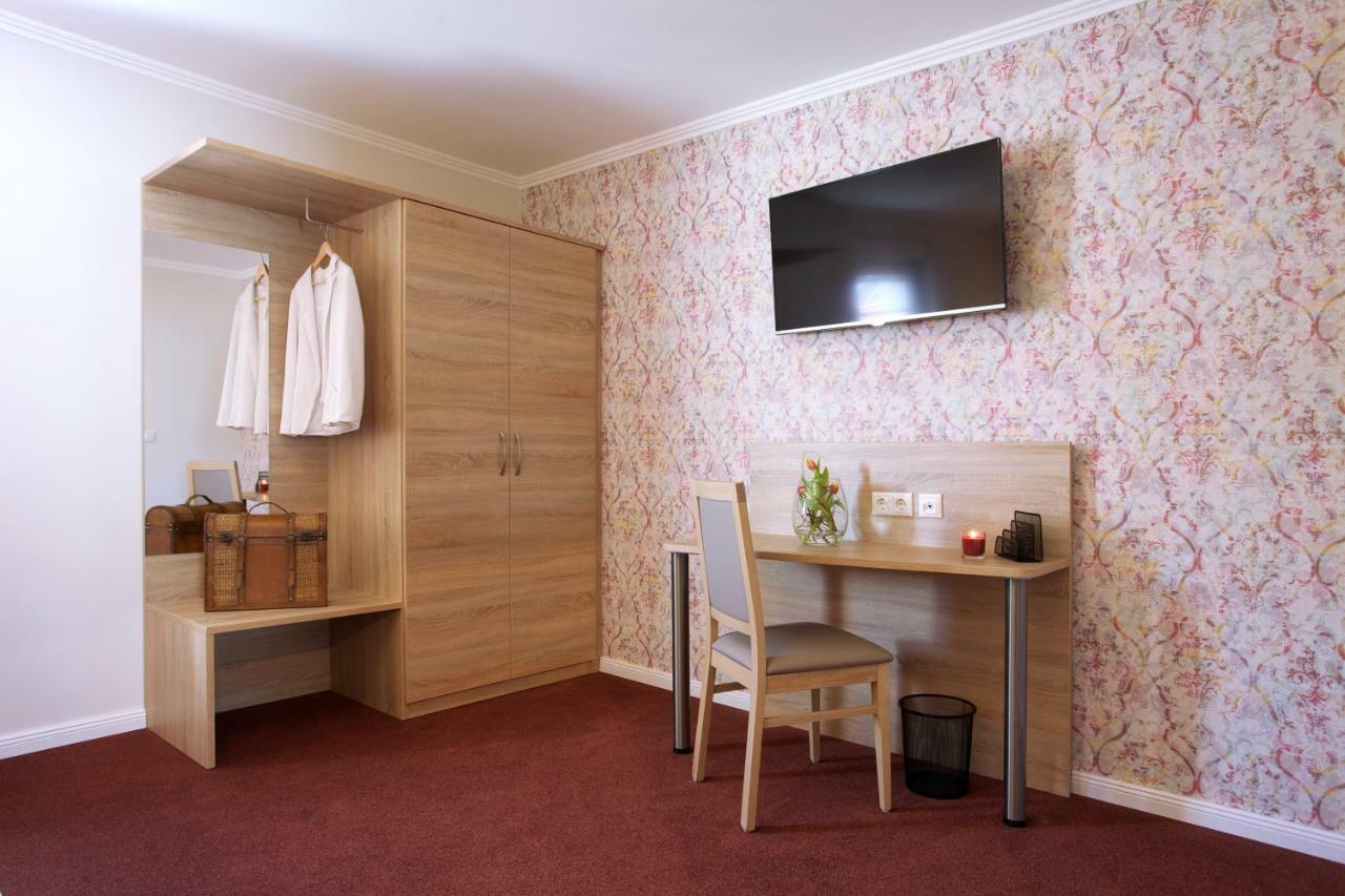 Pension Kalinde Weinboehla Экстерьер фото