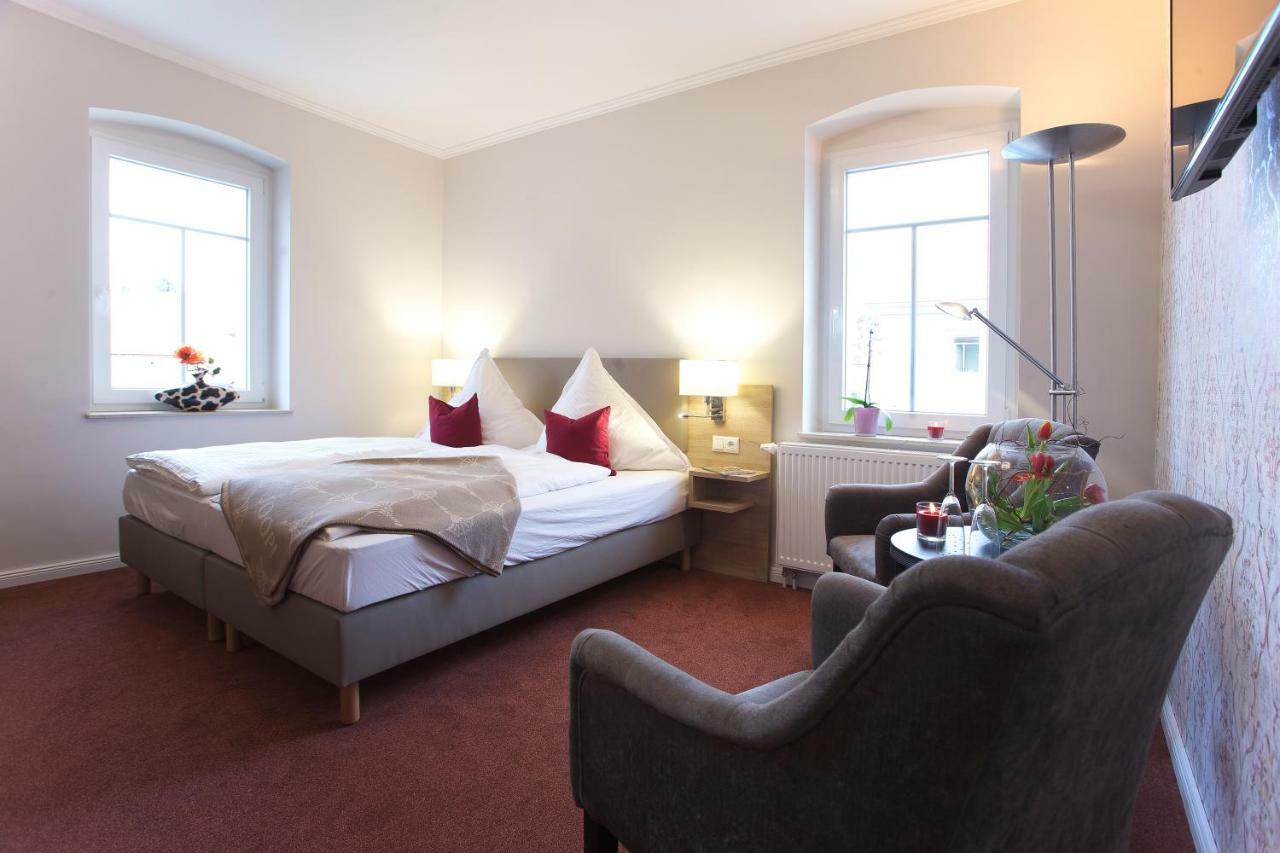 Pension Kalinde Weinboehla Экстерьер фото