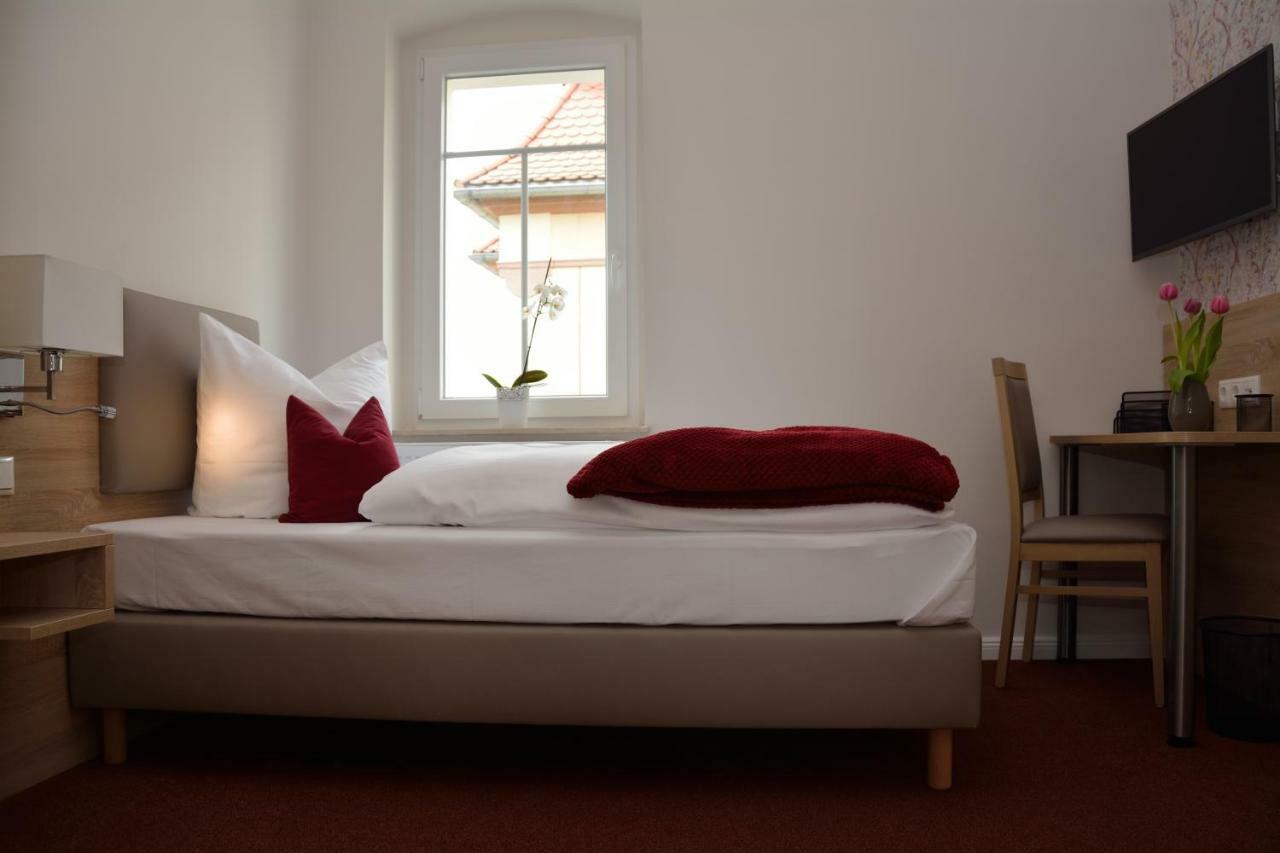 Pension Kalinde Weinboehla Экстерьер фото