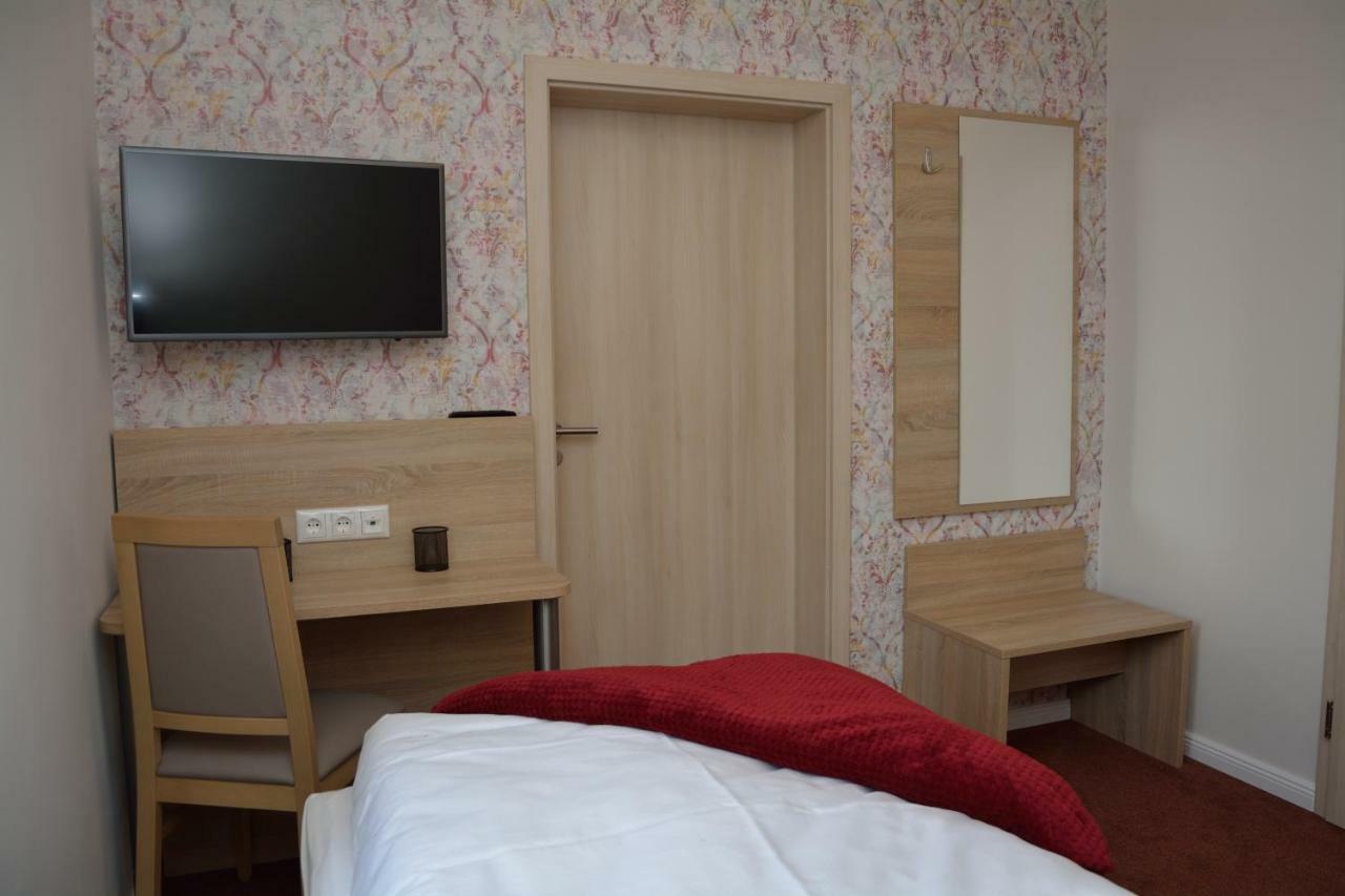 Pension Kalinde Weinboehla Экстерьер фото